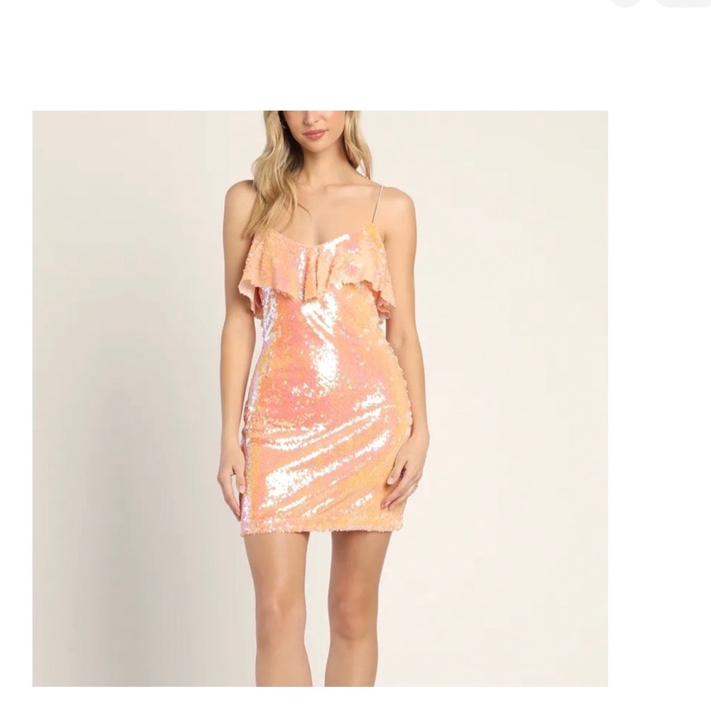 NEW WITH TAGS LULU'S LET'S GET GLAM PEACH SEQUIN BODYCON MINI DRESS